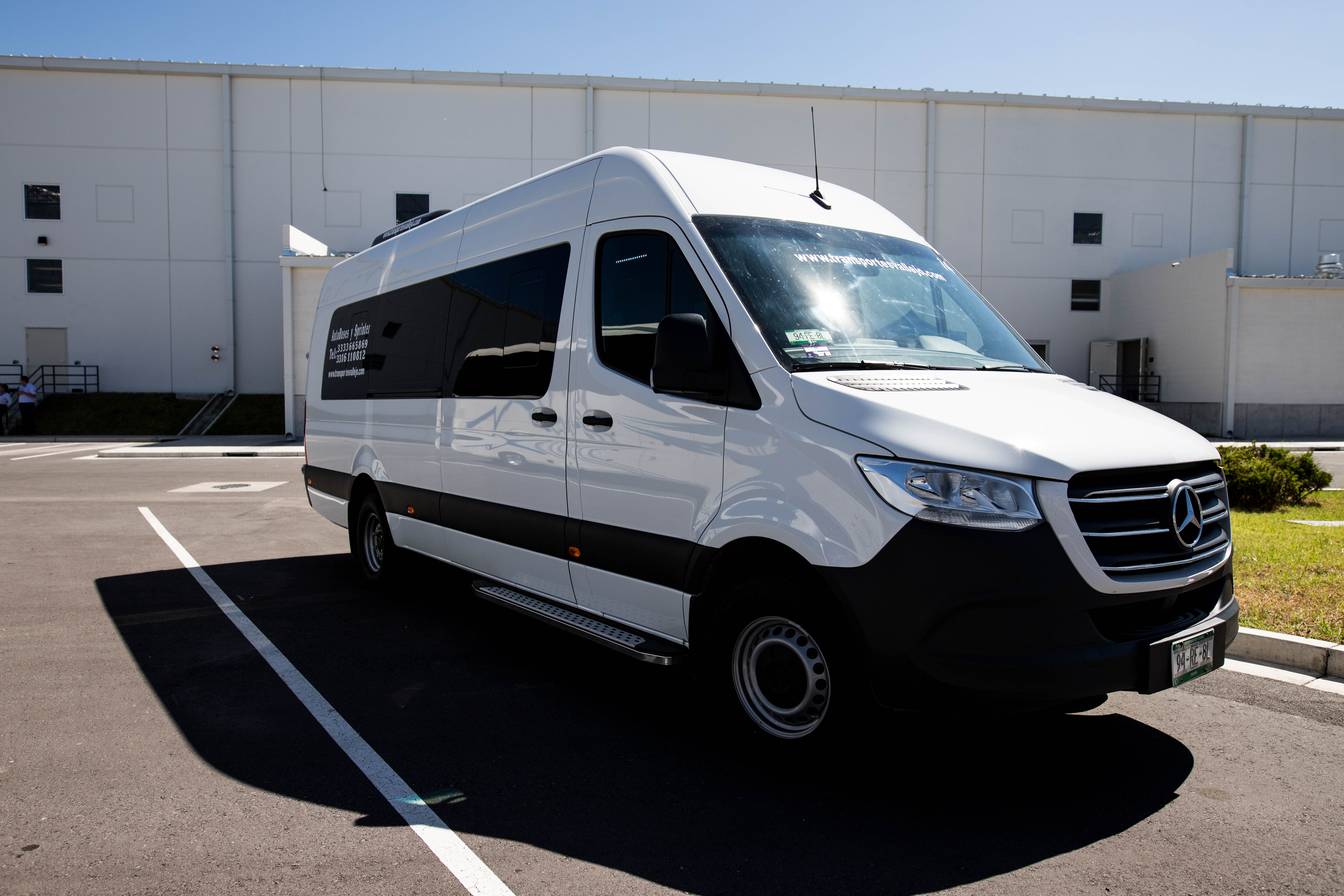 foto mercedes benz sprinter